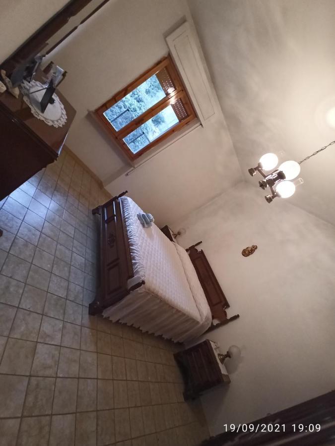Casa Sias Lägenhet Santu Lussurgiu Exteriör bild
